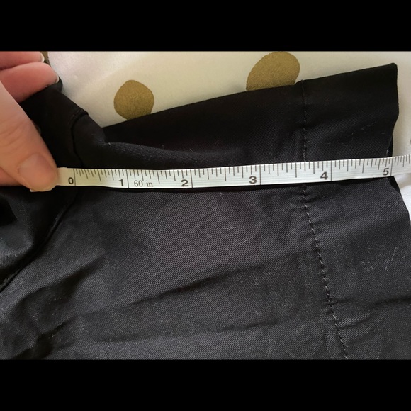 Old Navy High Rise Khaki Shorts - Picture 6 of 10